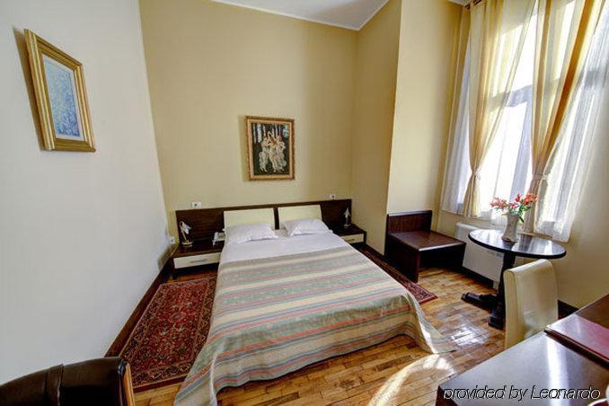 Reginetta Ii Bucureşti